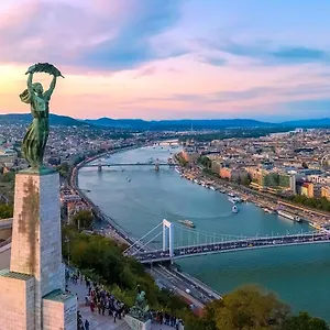 https://new-west10-star-center.inbudapesthotels.com